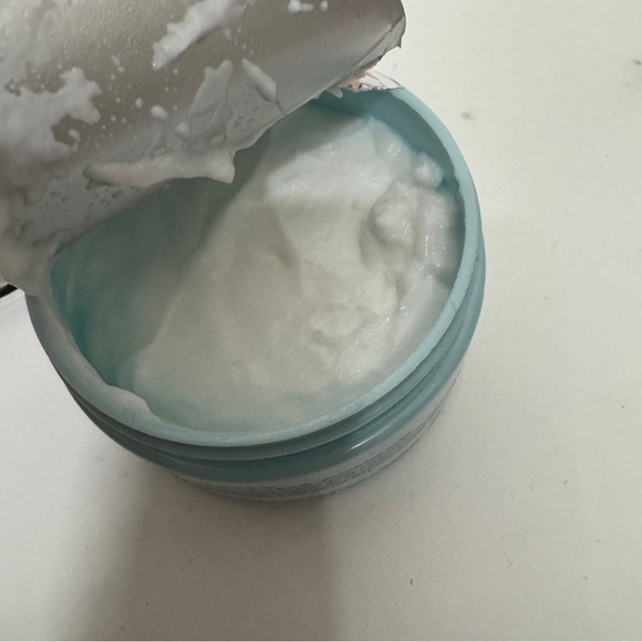 Philosophy Snow Angel Glazed Body Souffle 4 Oz - Picture 3 of 4